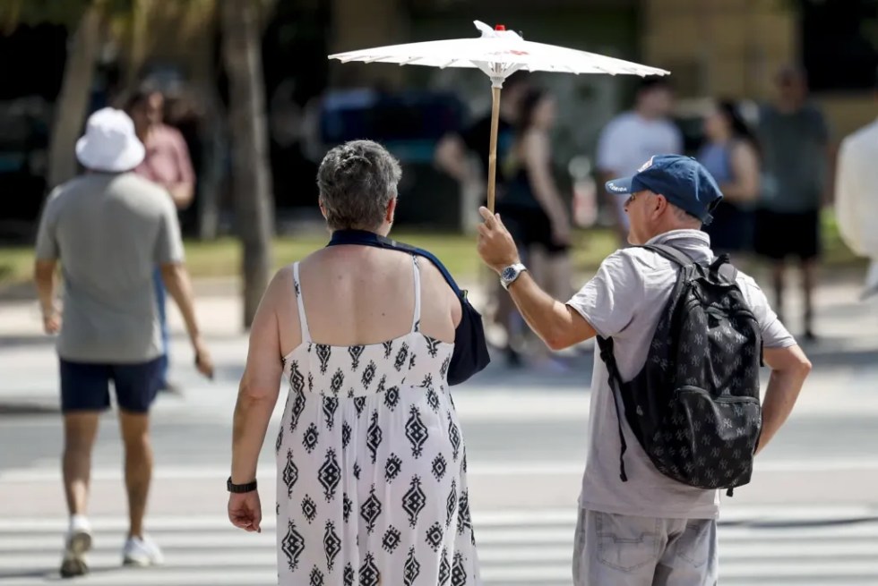 Toda España, salvo Asturias, con avisos por calor, lluvias o tormentas