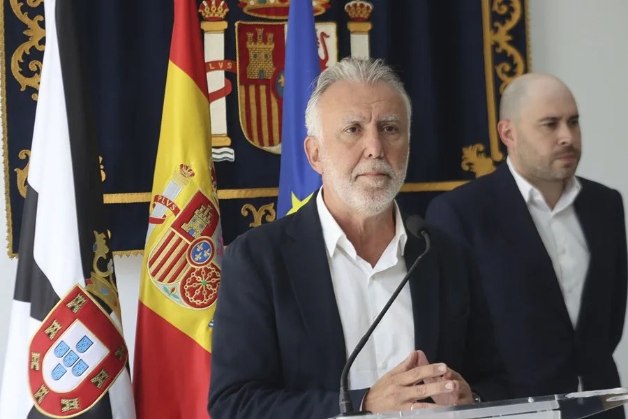 El Gobierno eleva a 80.000 las personas que entraron en Ceuta los días 30 y 31 de julio