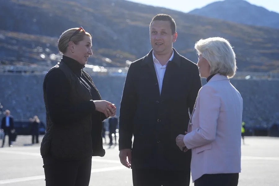 Von der Leyen llega a Groenlandia para reafirmar su apoyo a la isla