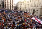 Decenas de miles de personas se manifiestan en España por Ceuta entre críticas al Gobierno