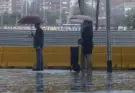Las fuertes lluvias en Cataluña anegan diversas vías y obligan a cancelar vuelos y trenes