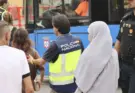 Completan el traslado de 300 mujeres y niñas migrantes a una nave del polígono del Tarajal