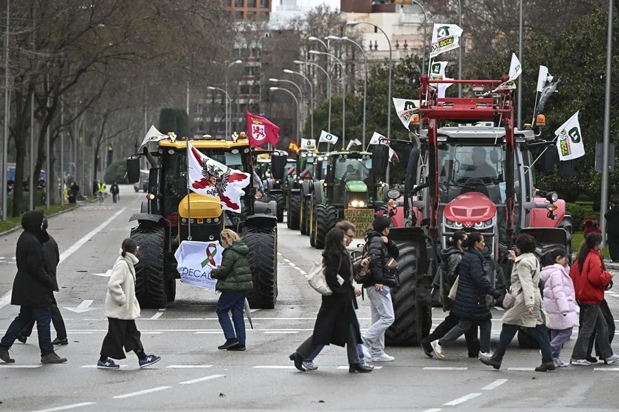 El campo anuncia protestas en todo el país por el alza «inasumible» del precio del gasoil