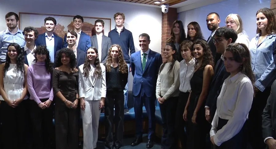 Estudiantes de Harvard preguntan a Sánchez por la corrupción en España y el caso Pegasus
