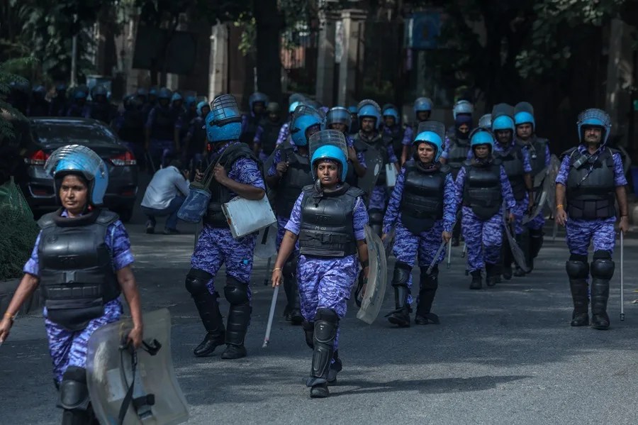 Varios heridos y más de 1.000 detenidos en la protesta paralizada de la generación Z india